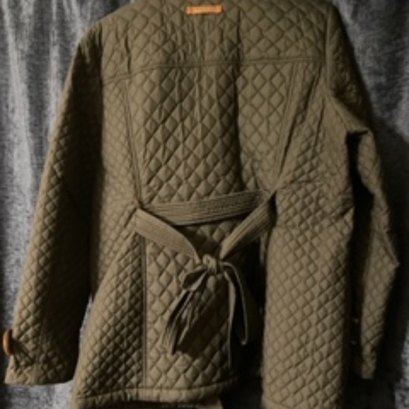 Black light weight jacket with brown accents - Picture 2 of 3